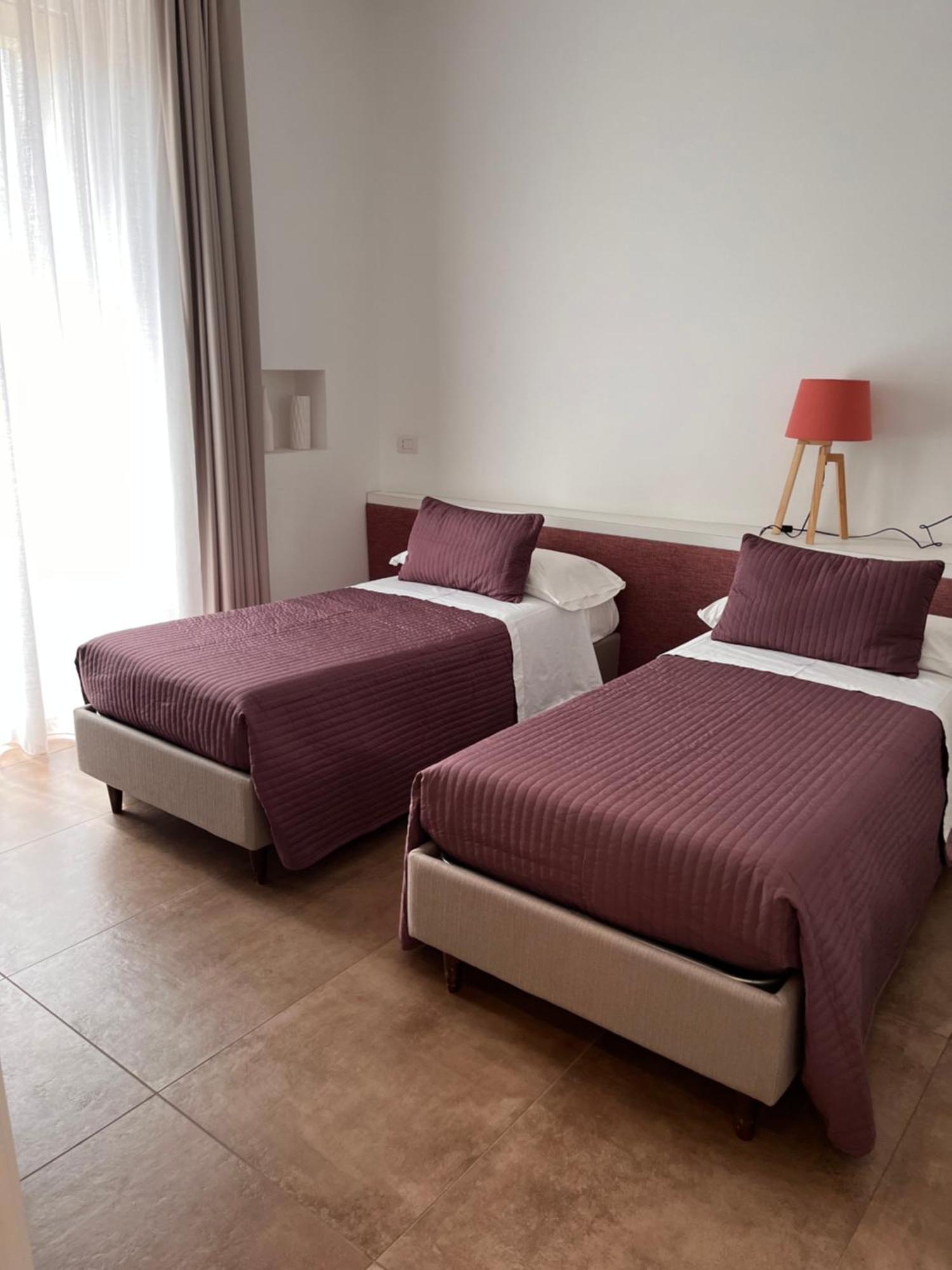 Essence Bed and Breakfast Barletta Exteriör bild